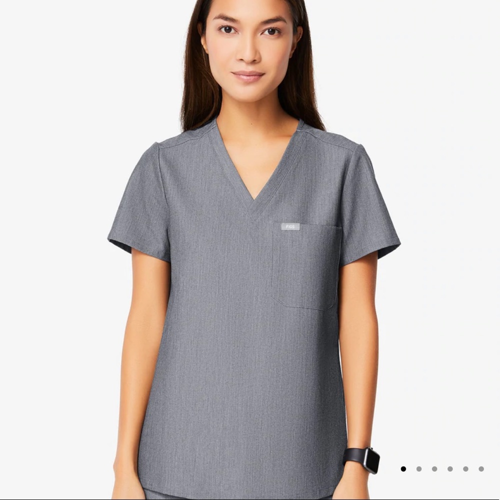 FIGS Catarina One-Pocket Scrub Top